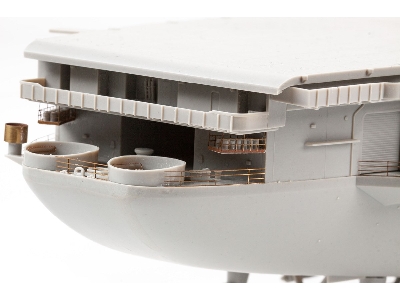 USS Midway CV-41 part 2 1/350 - TRUMPETER - zdjęcie 11