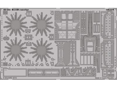  B-24D exterior 1/48 - Monogram - blaszki - zdjęcie 1