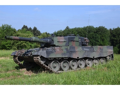 Niemiecki Leopard 2A4 - okres 1980-2000 - zdjęcie 2