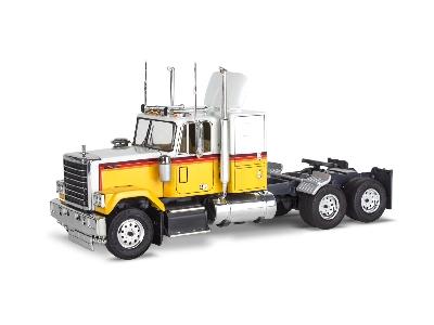 Chevrolet Bison Semi Truck - zdjęcie 3