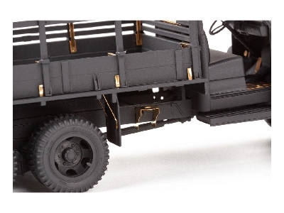 Studebaker US6-U3 1/35 - ICM - zdjęcie 12