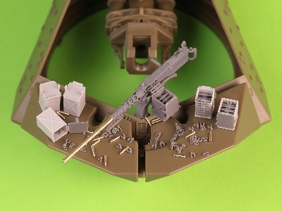 Browning M2hb .50 Cal (12,7mm) - Z Mocowaniem Do Niszczyciela Czołgów M10 (Kołyska D70627 Z Małą Skrzynką Amunicyjną D683