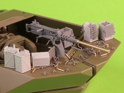 Browning M2hb .50 Cal (12,7mm) - Z Mocowaniem Do Niszczyciela Czołgów M10 (Kołyska D70627 Z Małą Skrzynką Amunicyjną D683
