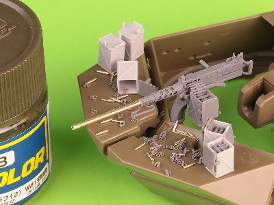 Browning M2hb .50 Cal (12,7mm) - Z Mocowaniem Do Niszczyciela Czołgów M10 (Kołyska D70627 Z Małą Skrzynką Amunicyjną D683
