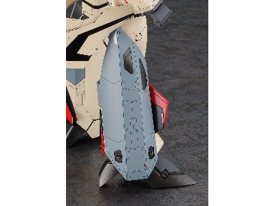 Yf-19 Battroid Macross Plus - zdjęcie 11