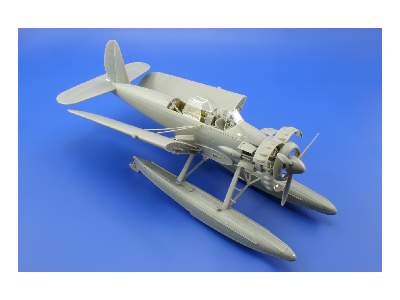  Ar 196A-3 exterior 1/32 - Revell - blaszki - zdjęcie 2