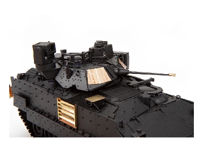 M2 Bradley 1/35 - MAGIC FACTORY - zdjęcie 5