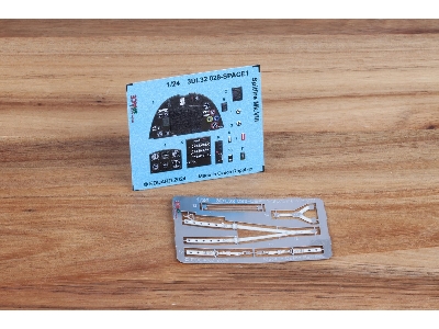 Spitfire Mk. VIII SPACE 1/24 - AIRFIX - zdjęcie 1