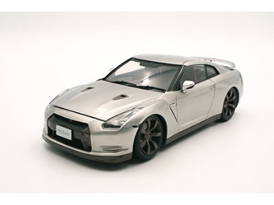 Nissan Gt-r - zdjęcie 2