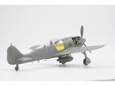 Focke-wulf Fw-190 A-8 R2/6/7/8 (4 In 1 Kit) - zdjęcie 2