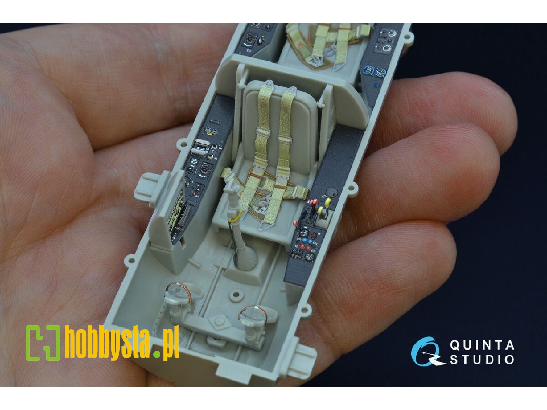 Messerschmitt Me 262 B1a / U1- 3d-printed & Coloured Interior (For Trumepter Kits) - zdjęcie 1