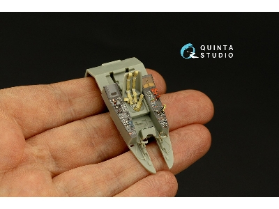 Messerschmitt Me-410 - 3d-printed & Coloured Interior (For Meng Kits) - zdjęcie 6