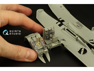 Messerschmitt Me-410 - 3d-printed & Coloured Interior (For Meng Kits) - zdjęcie 10