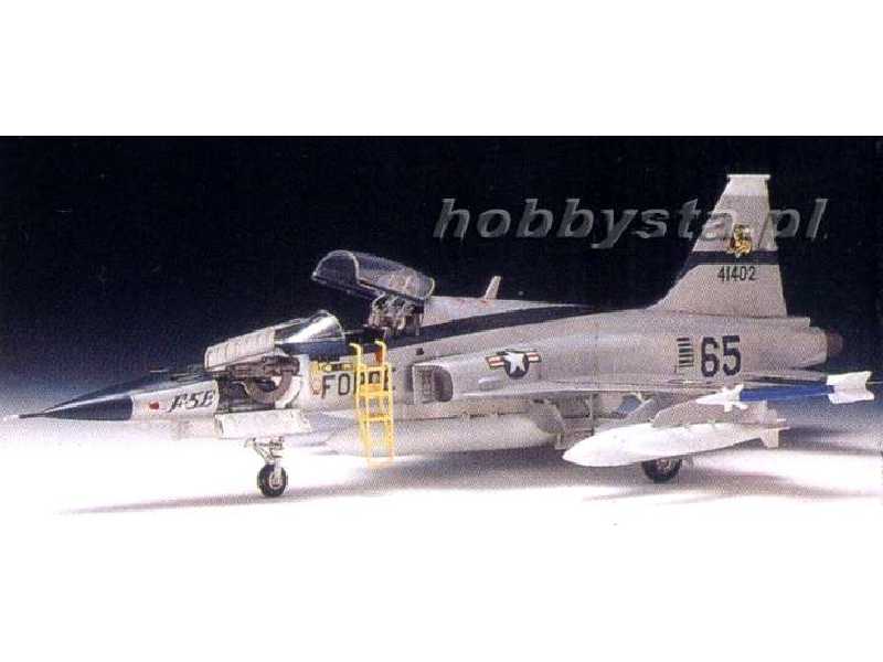 Northrop F-5E Tiger II - zdjęcie 1 Northrop F-5E Tiger II - zdjęcie 1
