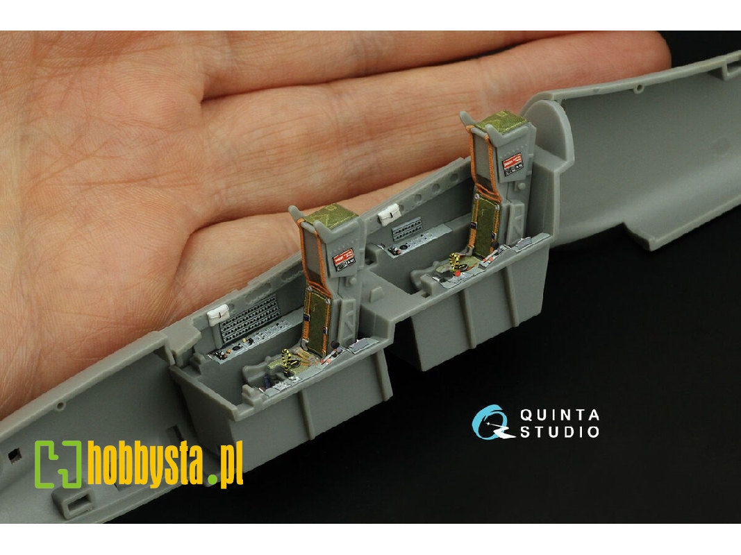 Embraer Emb-312 Tucano - 3d-printed & Coloured Interior (For Hobby Boss Kits) - zdjęcie 1