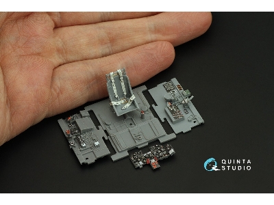 Republic P-47 D-30 - 3d-printed & Coloured Interior (For Miniart Kits) - zdjęcie 6