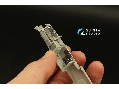 Messerschmitt Me 410 - 3d-printed & Coloured Interior (For Italeri Kits) - zdjęcie 6