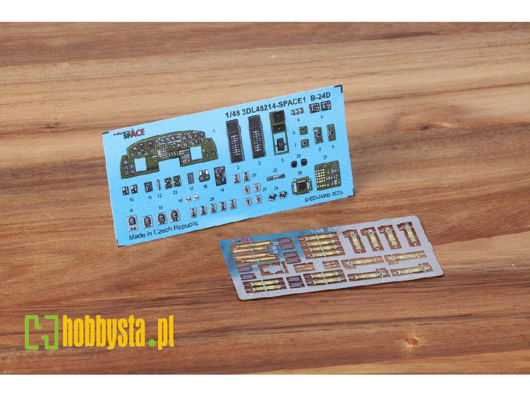 B-24D SPACE 1/48 - HOBBY BOSS - zdjęcie 1
