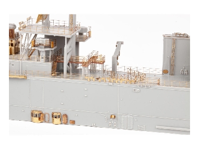 USS Wasp LHD-1 part 3 1/350 - TRUMPETER - zdjęcie 8