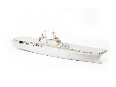 USS Wasp LHD-1 part 4 1/350 - TRUMPETER - zdjęcie 13