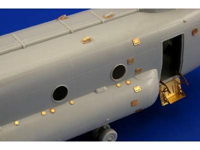  CH-47D Chinook exterior 1/72 - Trumpeter - blaszki - zdjęcie 3