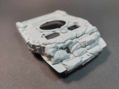 Stuart M5 Hull With A Frame With Sandbags Armor - zdjęcie 1