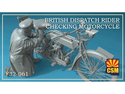 British Dispatch Rider Checking Motorcycle - zdjęcie 1