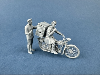British Dispatch Rider Taking Carrier Pigeons To The Front Line - zdjęcie 3