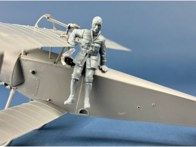 French Airman Jumping From His Nieuport - zdjęcie 2