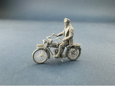 German Dispatch Rider Standing With A Motorcycle - zdjęcie 2