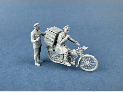 British Dispatch Rider Taking Carrier Pigeons To The Front Line - zdjęcie 3