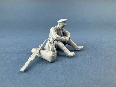 Imperial Russian Army Soldier Tired - zdjęcie 3