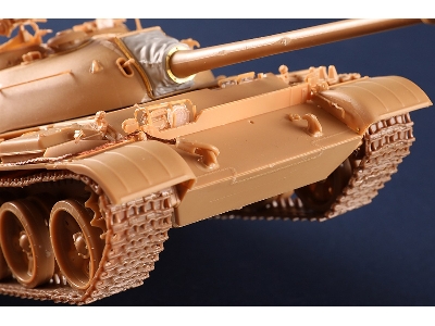 Soviet T-54 Medium Tank - zdjęcie 14