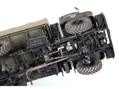 Sowiecka ciÄ™ĹĽarĂłwka GAZ-66 z napÄ™dem na 4 koĹ‚a - zdjÄ™cie 3