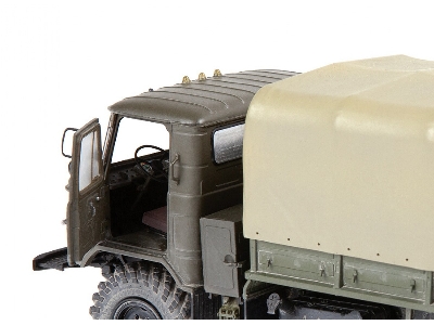 Sowiecka ciÄ™ĹĽarĂłwka GAZ-66 z napÄ™dem na 4 koĹ‚a - zdjÄ™cie 4