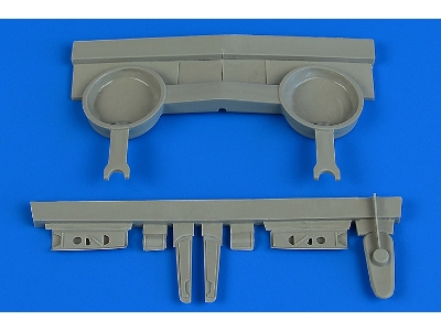 P-40B wheel bay - Airfix - zdjęcie 1