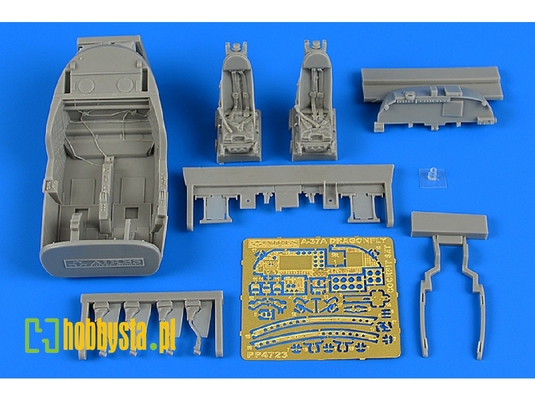 A-37A Dragonfly cockpit set - Monogram - zdjęcie 1 A-37A Dragonfly cockpit set - Monogram - zdjęcie 1