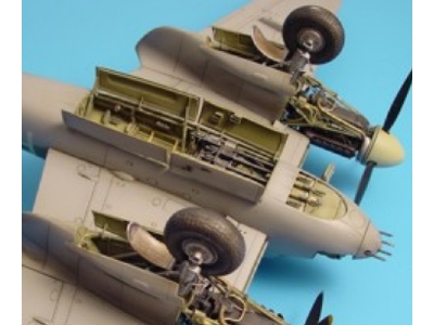 MOSQUITO FB Mk.VI / NF Mk.II bomb bay - Tamiya - zdjęcie 1