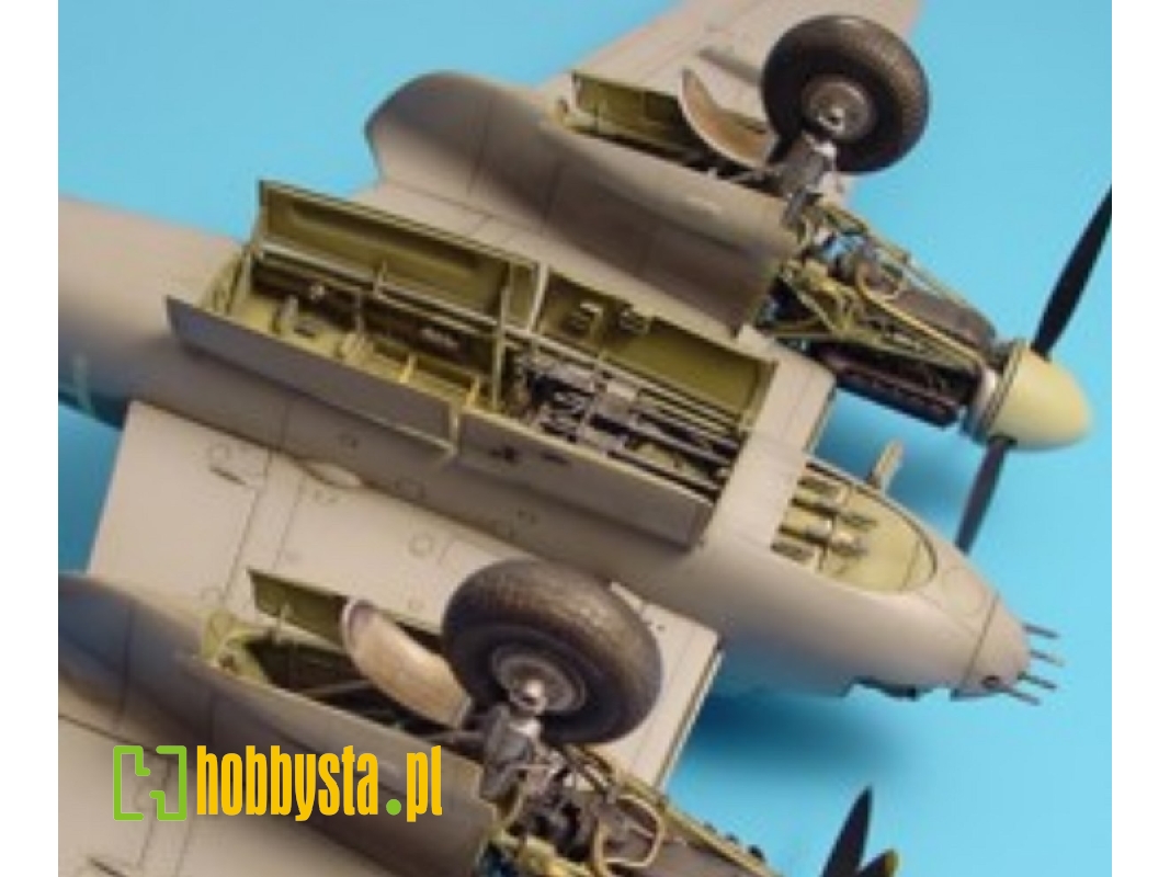 MOSQUITO FB Mk.VI / NF Mk.II bomb bay - Tamiya - zdjęcie 1 MOSQUITO FB Mk.VI / NF Mk.II bomb bay - Tamiya - zdjęcie 1