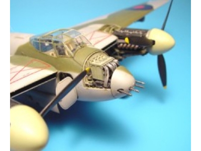 MOSQUITO FB Mk.VI / NF Mk.II gun bay - Tamiya - zdjęcie 1