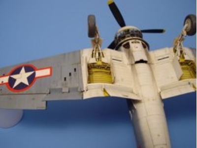 F4U CORSAIR wheel bay - Tamiya - zdjęcie 1