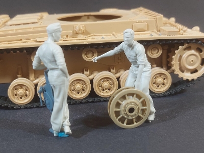 German Tank Mechanics At Work Set - zdjęcie 3