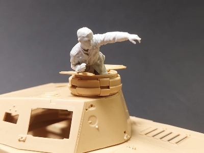 Dak Pz.Iii/Iv Tank Commander - zdjęcie 3