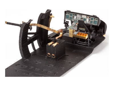 MH-60L 1/48 - ICM - zdjęcie 12
