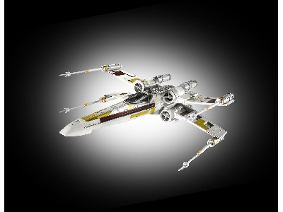 Carson Teva's X-wing Fighter: The Mandalorian - zdjęcie 2