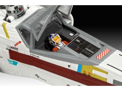 Carson Teva's X-wing Fighter: The Mandalorian - zdjęcie 3