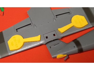 Bf 109 F/G/K Wheel Bay Plugs (For Trumpeter) - zdjęcie 2