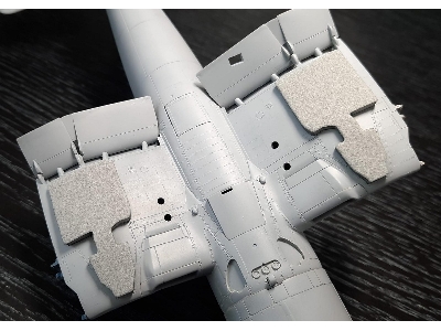 Vought F4u Corsair Wheel Bay Plugs (For Tamiya Kits) - zdjęcie 2