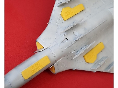 F4d Skyray Wheel Bay Plugs (For Tamiya 61055) - zdjęcie 3