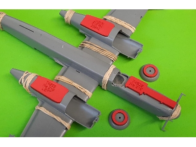 Heinkel He 219 Wheel Bay Plugs (For Tamiya 61057, 89682) - zdjęcie 3
